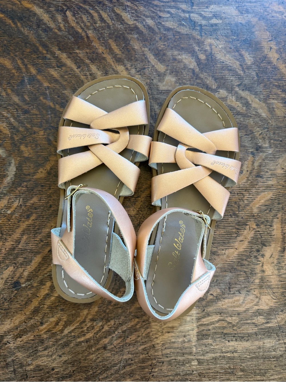Salt Water Kids Sandals in Pale Pink(rosey gold)  size 3